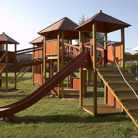 Aparthotel Hapimag Di Pineto 4*